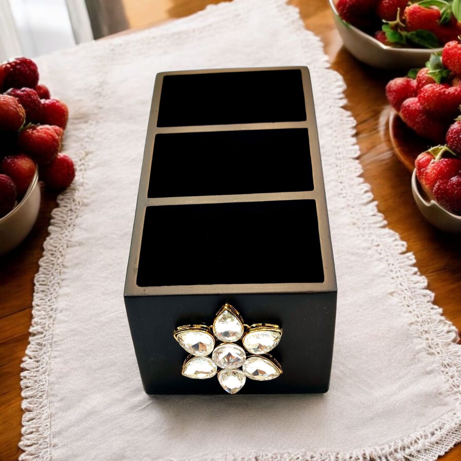 /storage/photos/1/JEWELLERY BOX REMOTE STAND PHOTOFRAMES/remote stand top.jpg